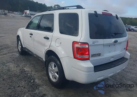 2011 Ford Escape Xlt из США, поврежденный, VIN 1FMCU0DG8BKC12253